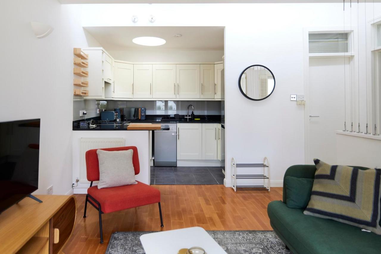شقة The London Nest - Trendy 3Bdr House المظهر الخارجي الصورة